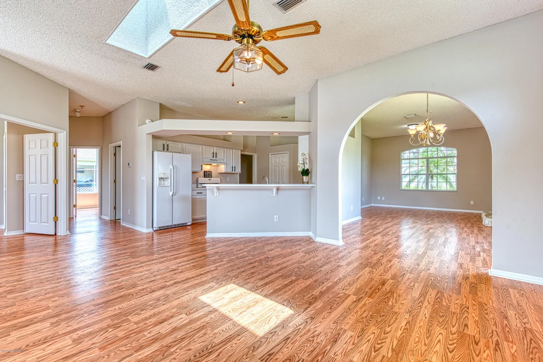 Photo of 8023 Bracken Lane