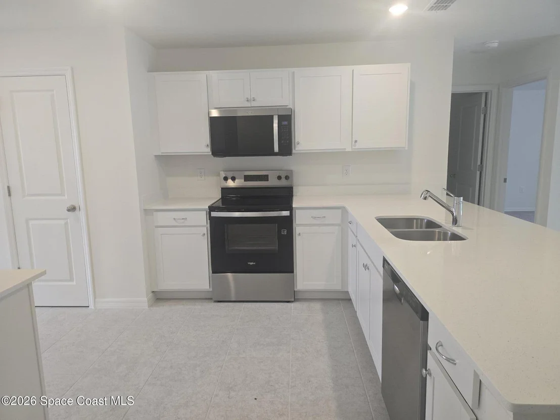 Photo of 981 SW Richmond Circle SW