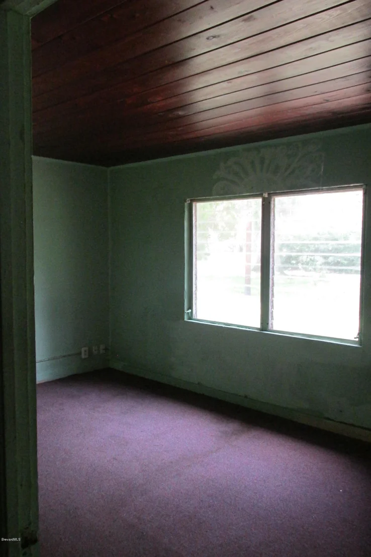 Photo of 1825 Palm Boulevard