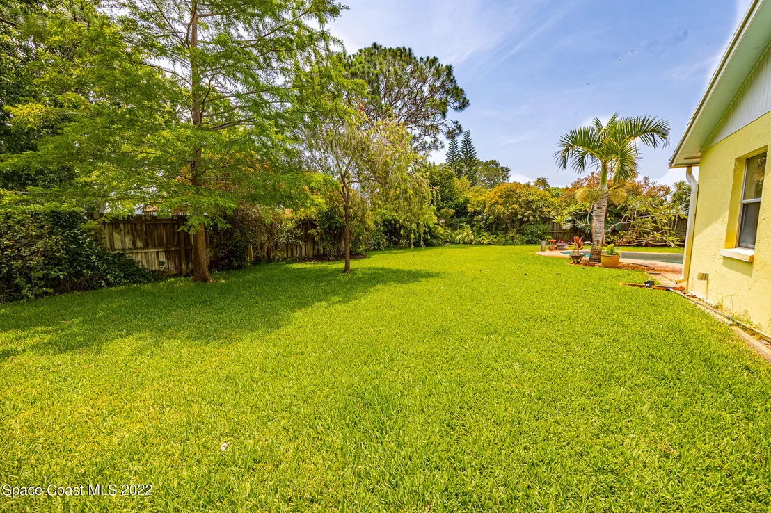 Photo of 2701 Golfview Drive