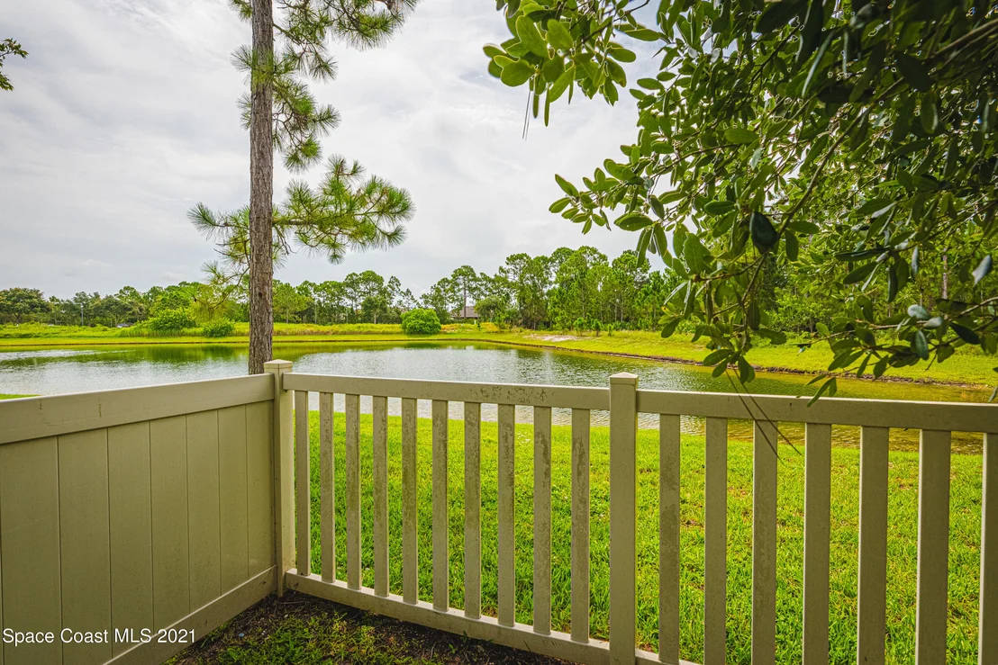 Photo of 324 Abernathy Circle