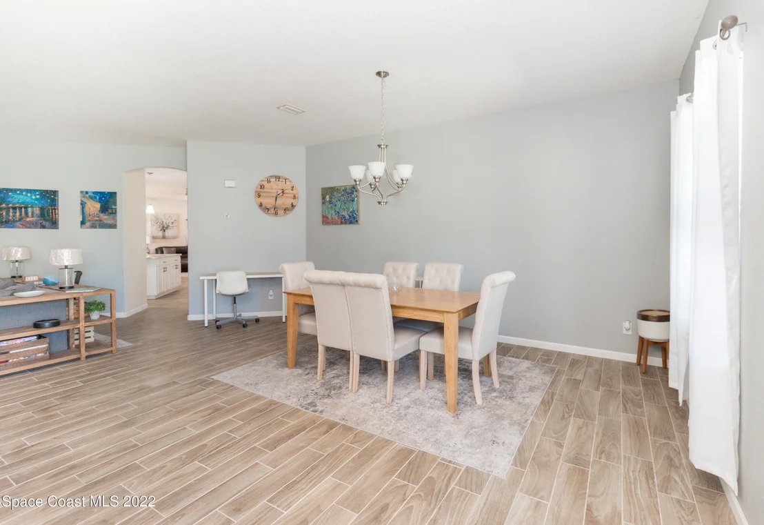 Photo of 6345 Ainsworth Road