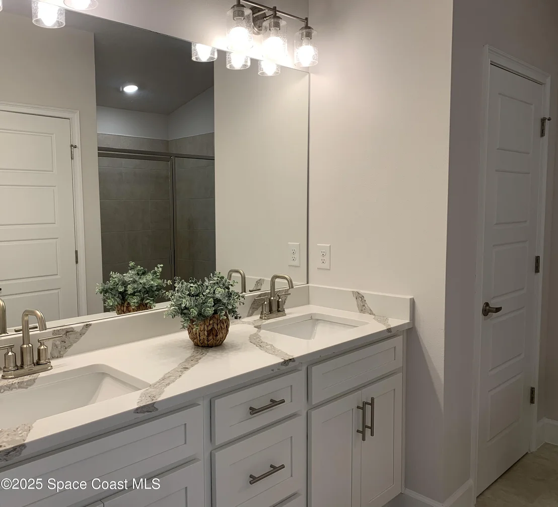 Photo of 1105 Kylar Drive NW