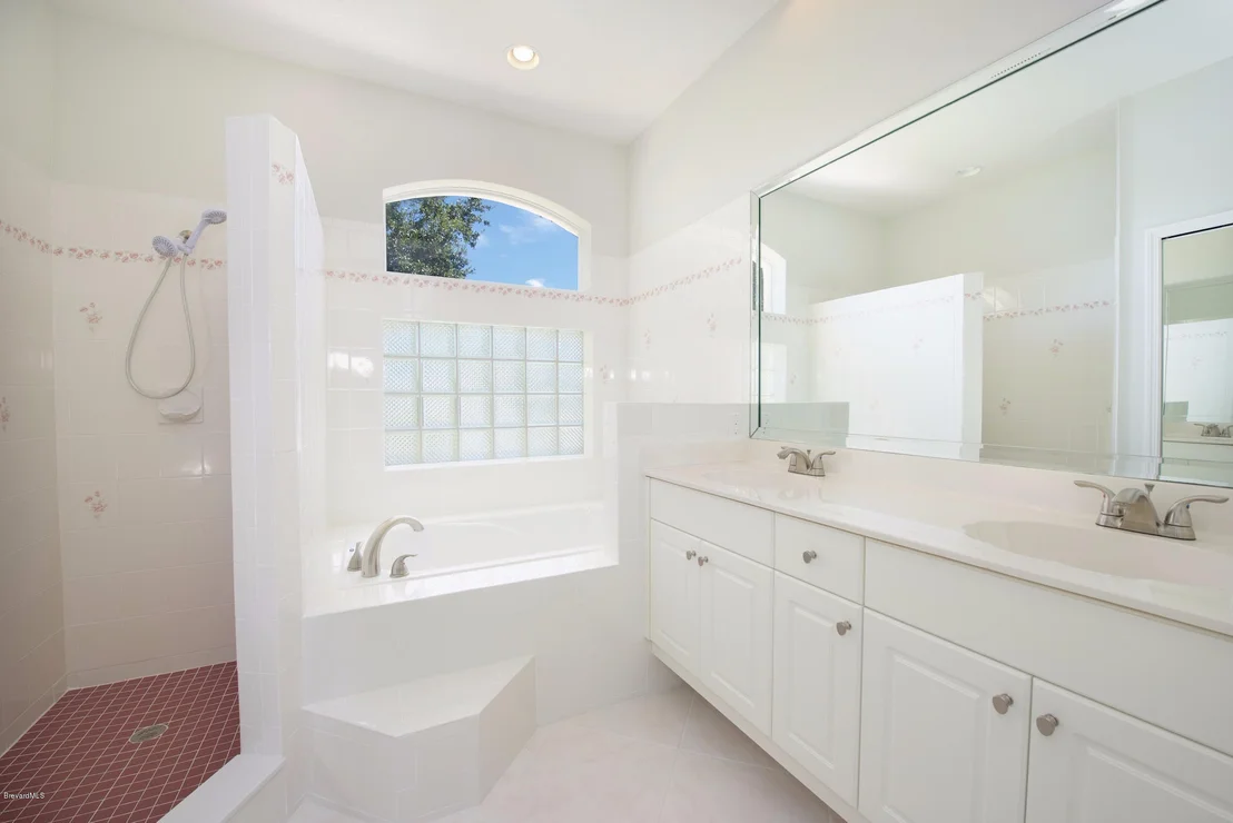Photo of 540 Shell Cove Drive