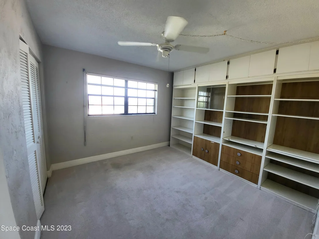 Photo of Unit 301 at 1025 Rockledge Drive
