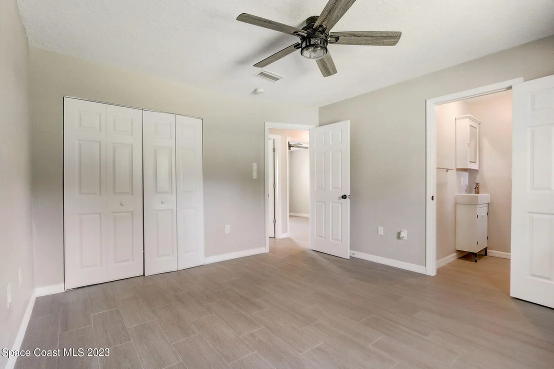 Photo of 2512 N Palm Drive