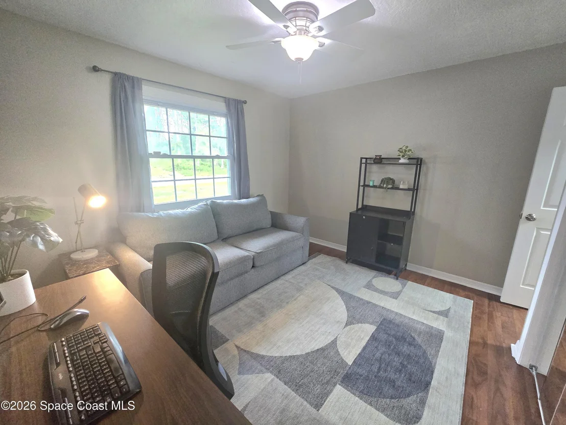 Photo of 910 Ithaca Avenue SE