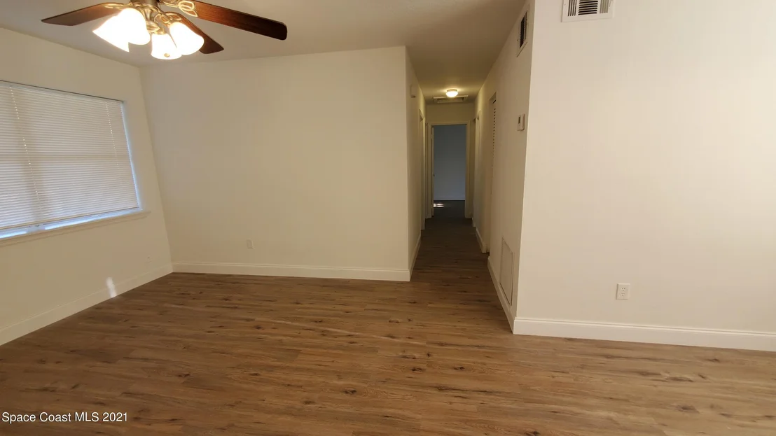 Photo of 1172 Wild Rose Drive NE