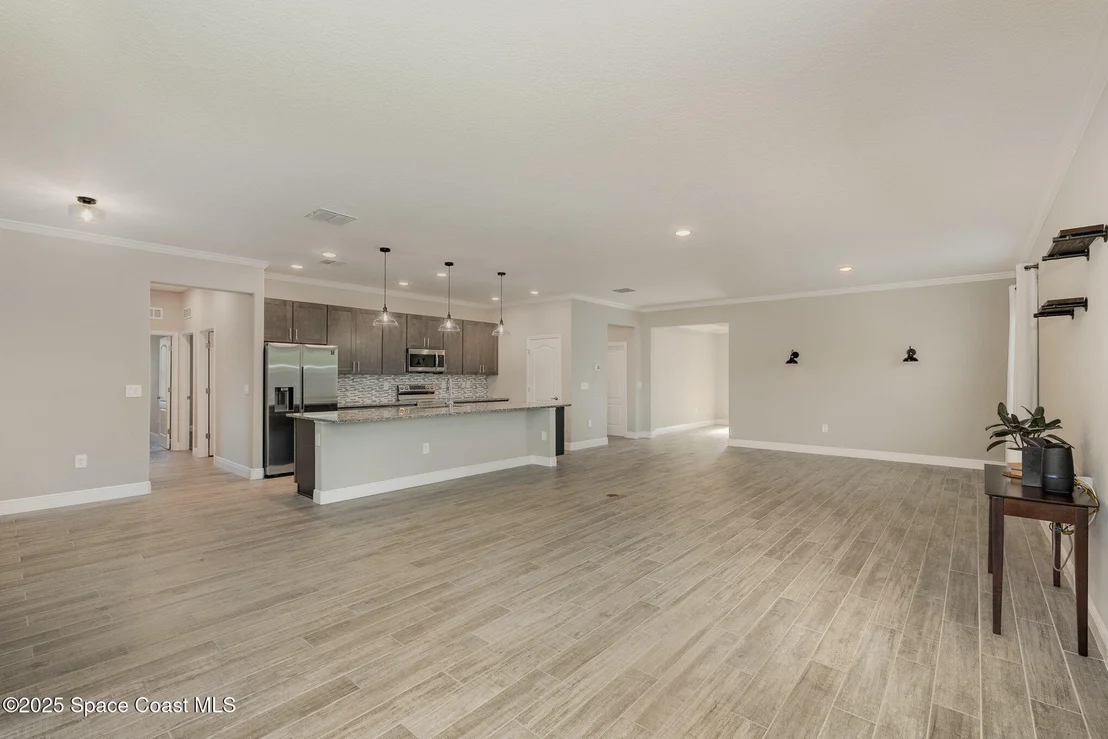 Photo of 2615 Carson Drive SE