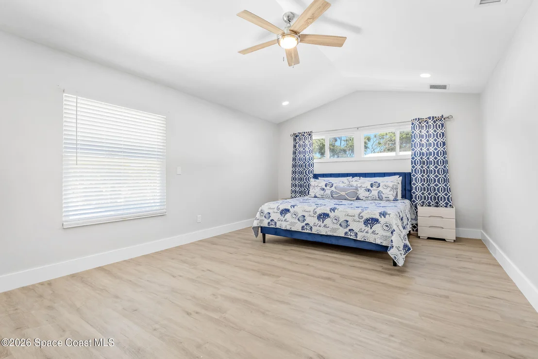 Photo of 6765 Angeles Road