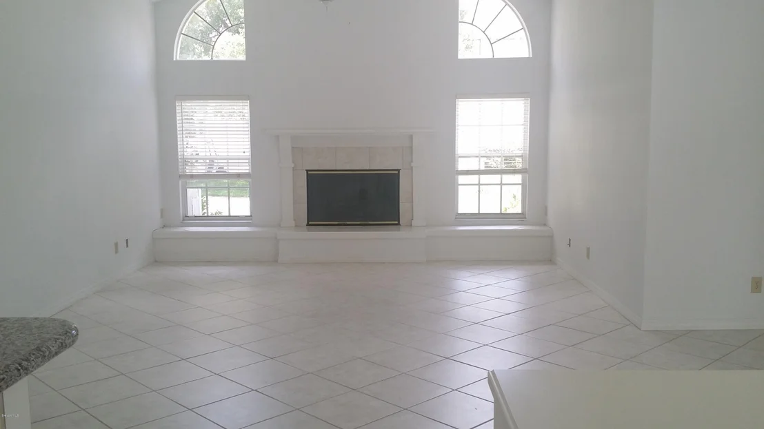 Photo of 751 Glengarry Drive