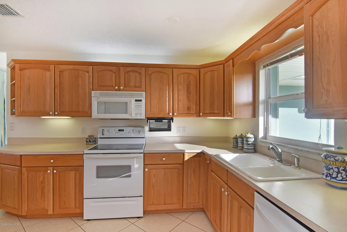 Photo of 385 Formosa Drive