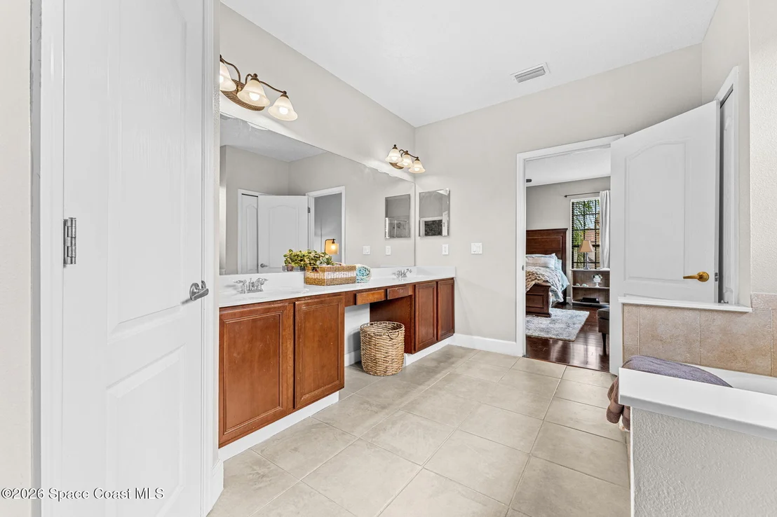 Photo of 1390 Talon Way