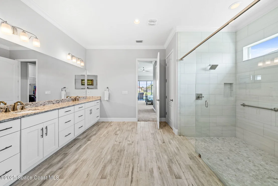 Photo of 8197 Crimson Drive