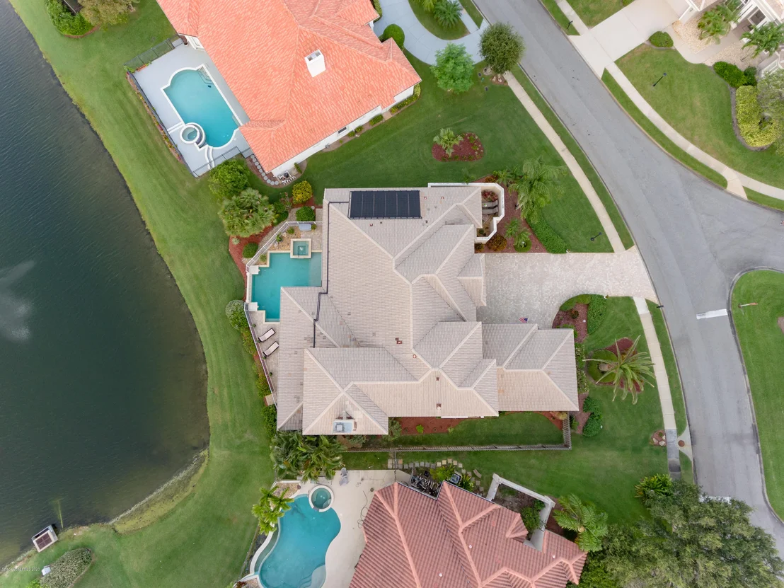 Photo of 422 Flanders Drive