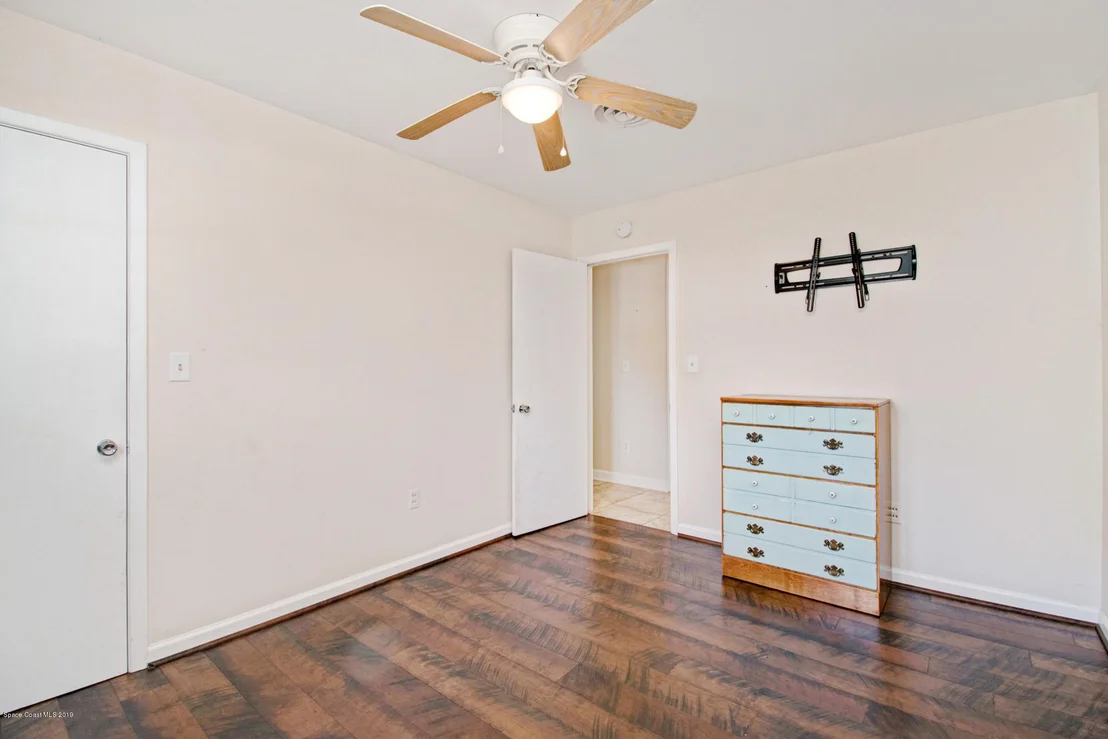Photo of 445 Cinnamon Drive