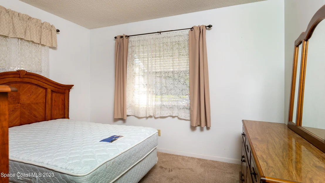 Photo of 2556 Wright Avenue