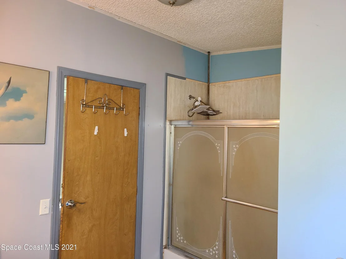 Photo of 17643 Evans Trail