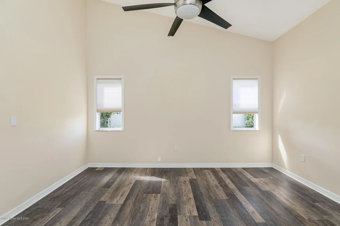 Photo of 1002 S Fork Circle