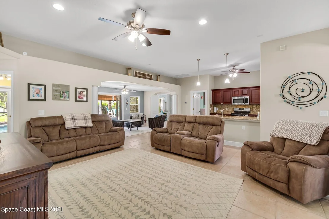 Photo of 1878 Auburn Lakes Drive