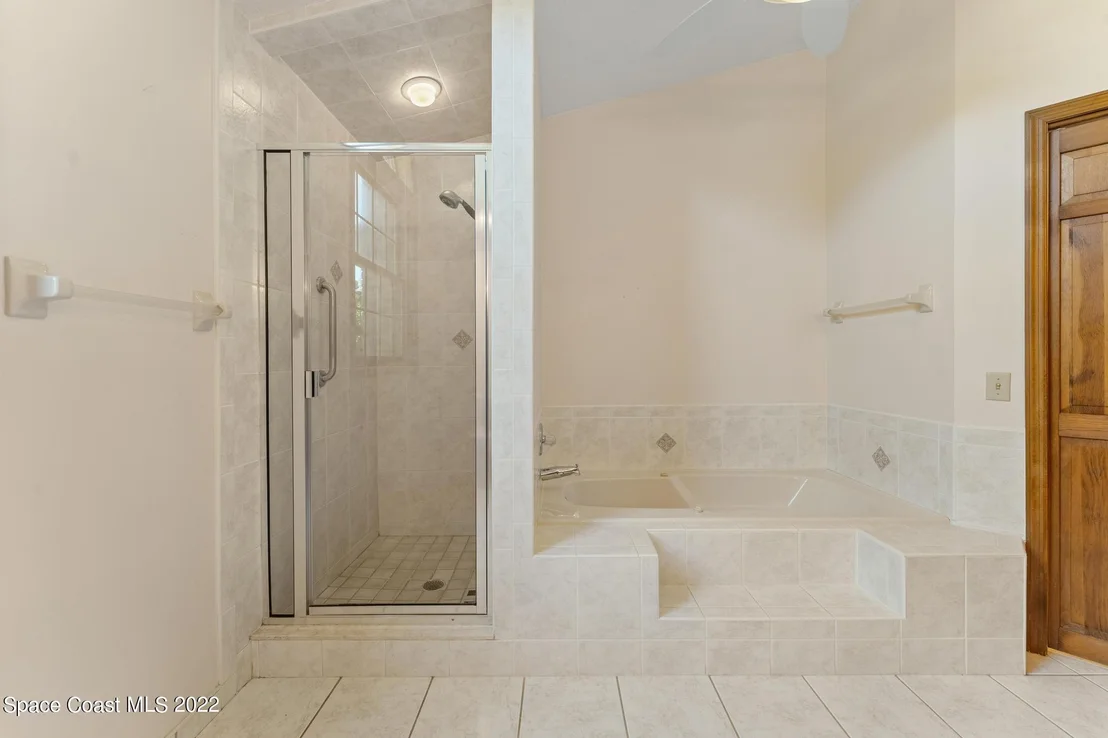 Photo of 588 Peregrine Drive