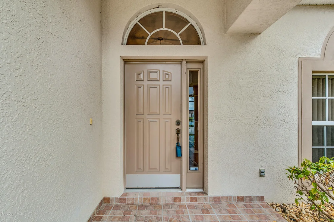 Photo of 3637 Peninsula Circle