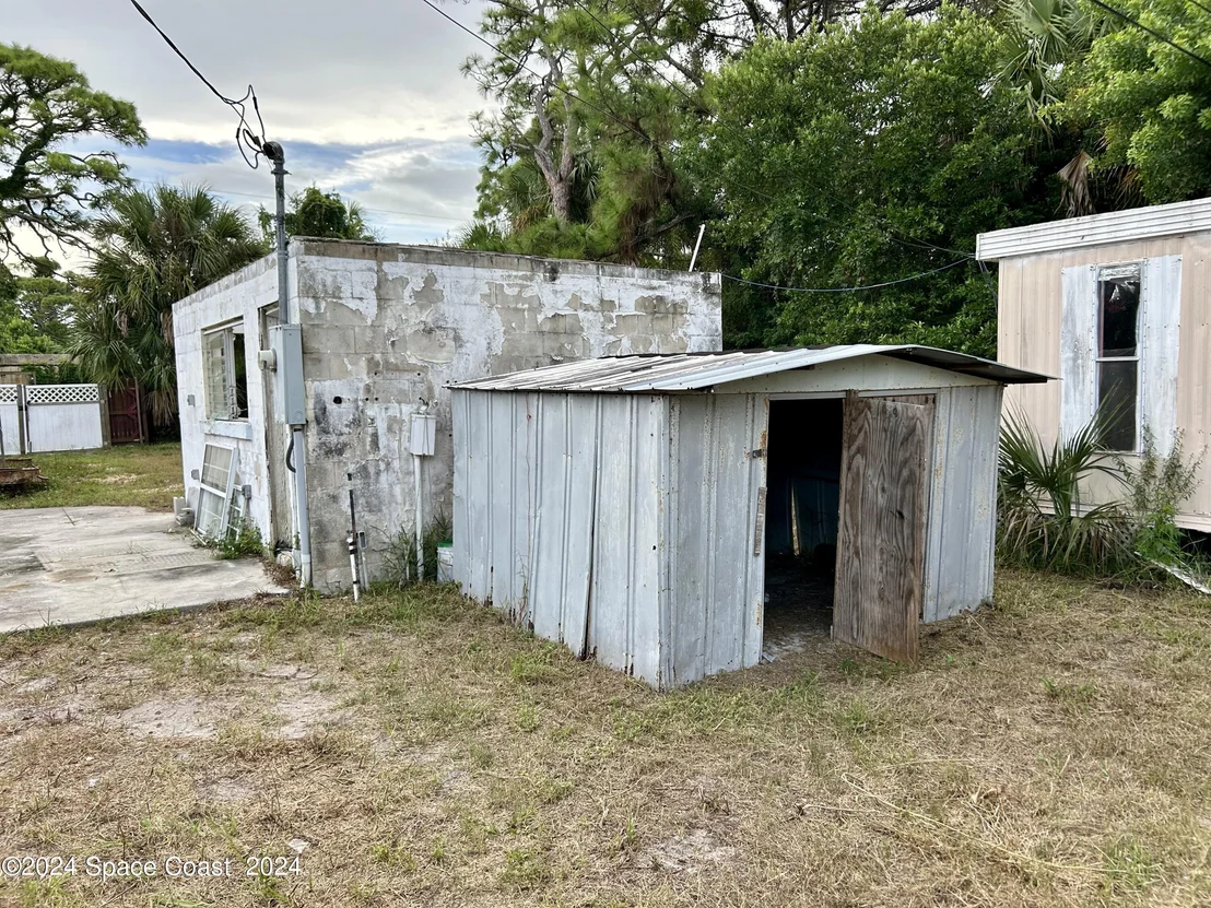 Photo of 326 Iris Street