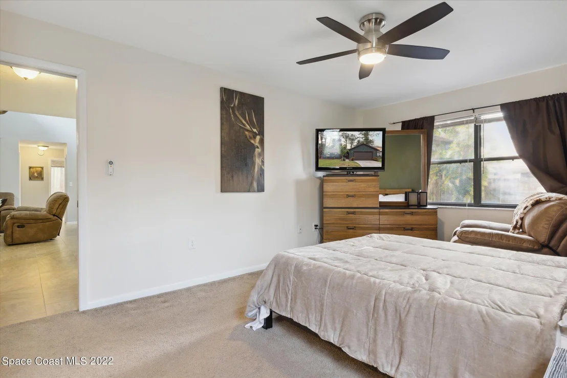 Photo of 5575 Graham Street