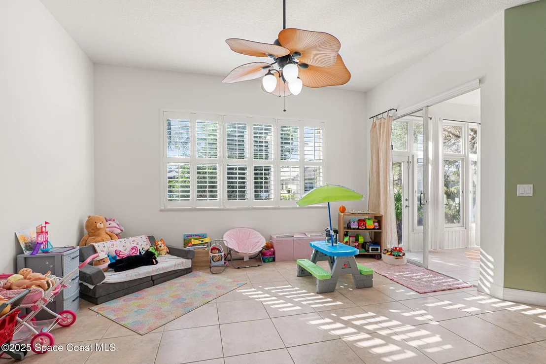 Photo of 379 Pentland Drive