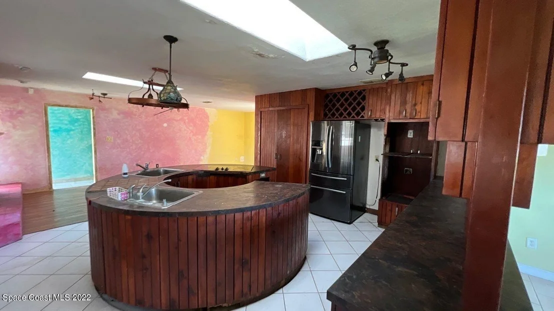 Photo of 1455 Martin Road