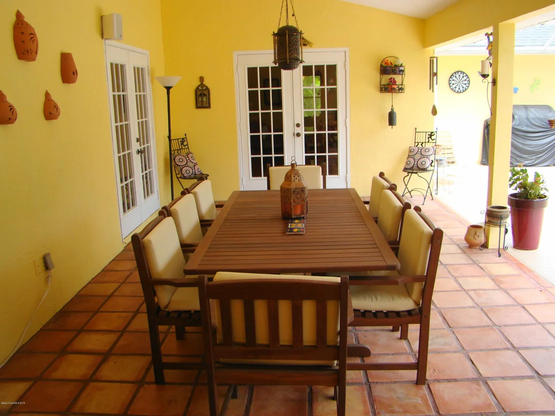 Photo of 4485 Canard Road