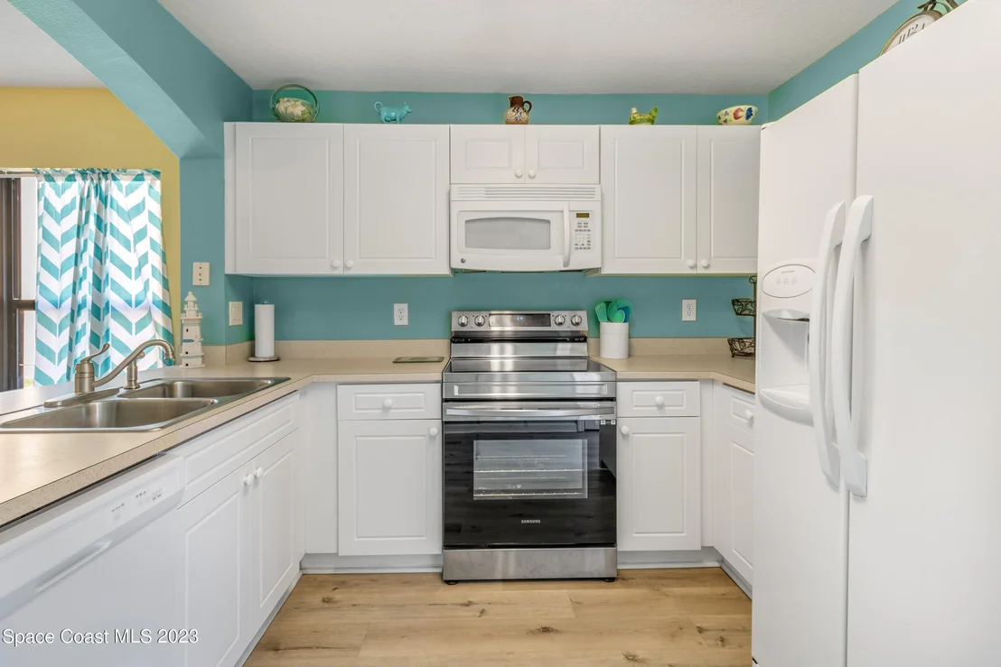 Photo of Unit 101 at 910 Luminary Circle