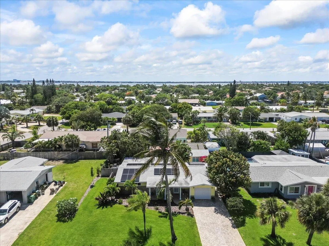 Photo of 2215 Reef Avenue