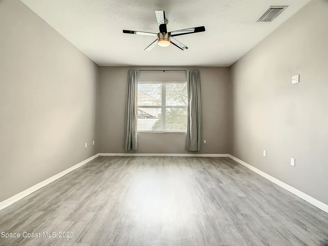 Photo of 324 Sedgewood Circle