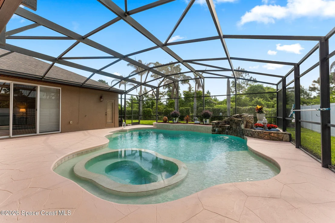 Photo of 1747 Croghan Drive