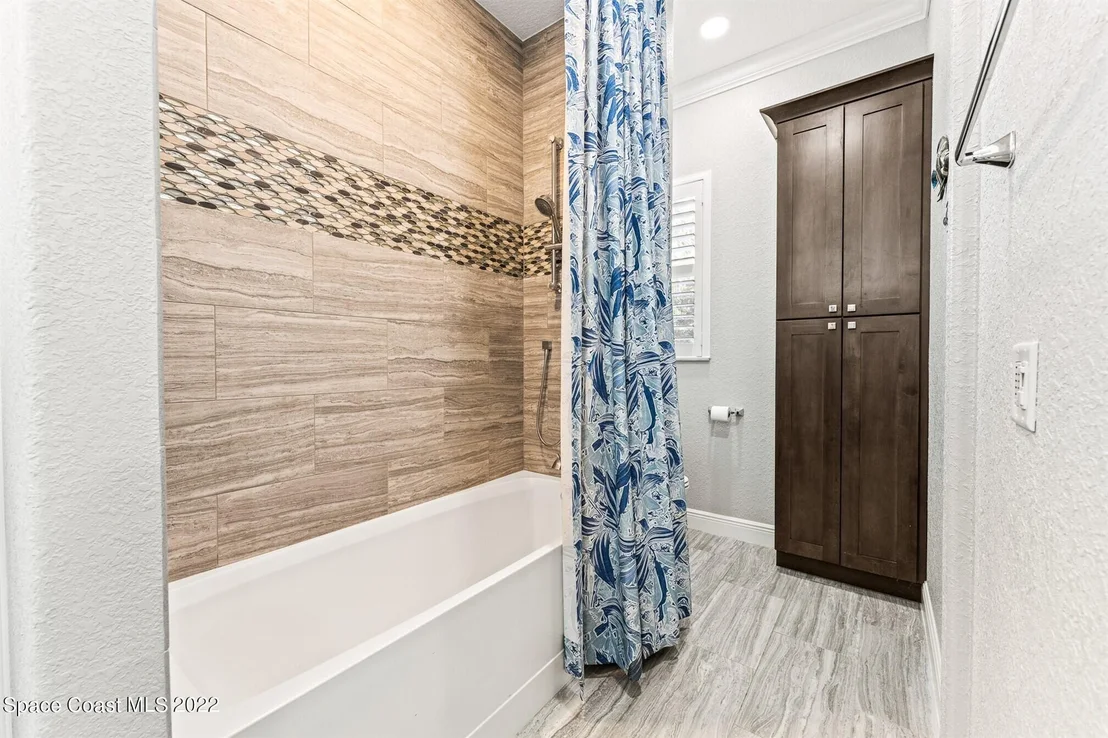 Photo of 1317 Avalon Drive