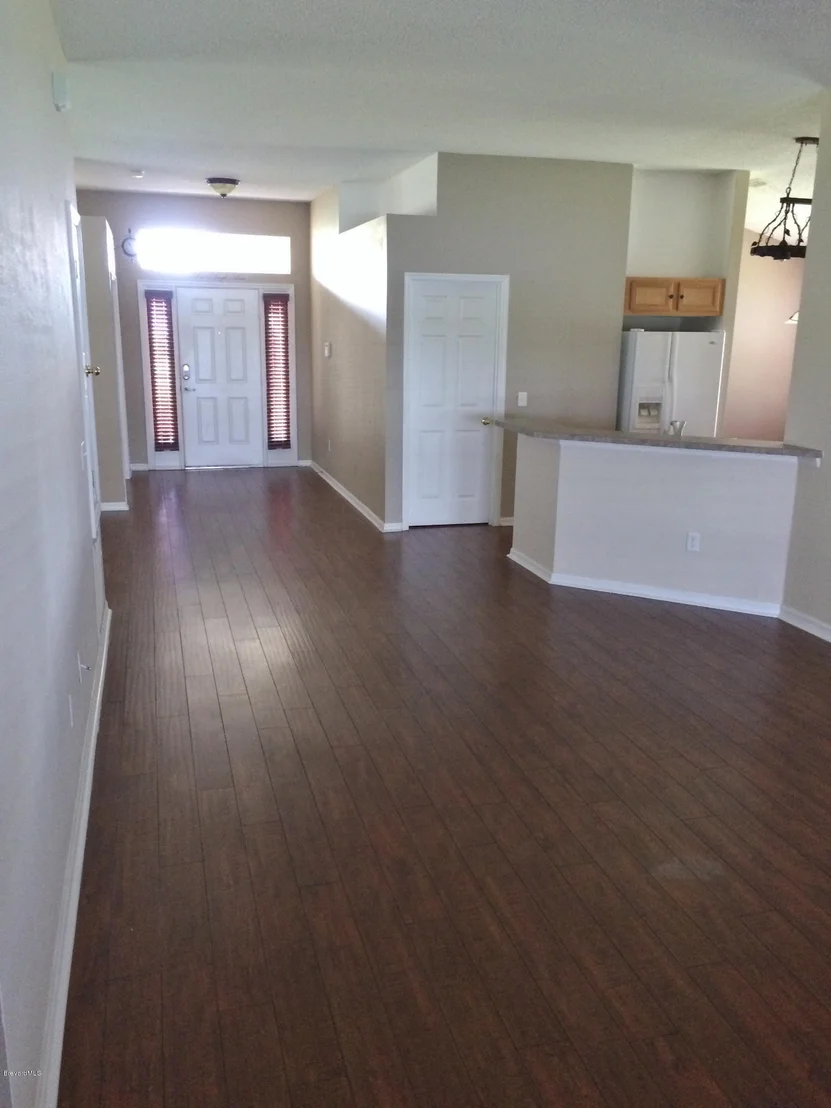 Photo of 2401 Bridgeport Circle