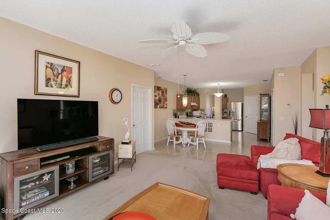 Photo of 957 Riviera Point Drive
