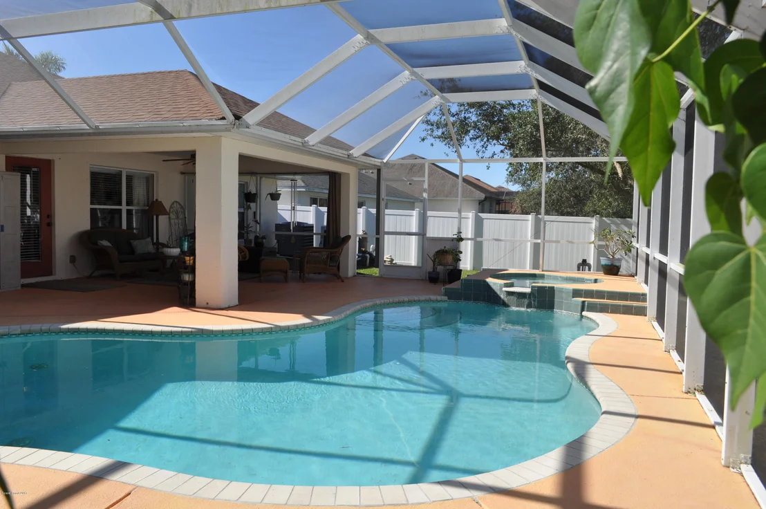 Photo of 1581 Whitman Drive