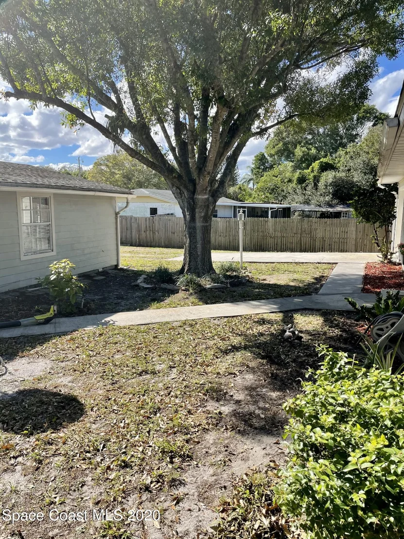 Photo of 1110 10th Place