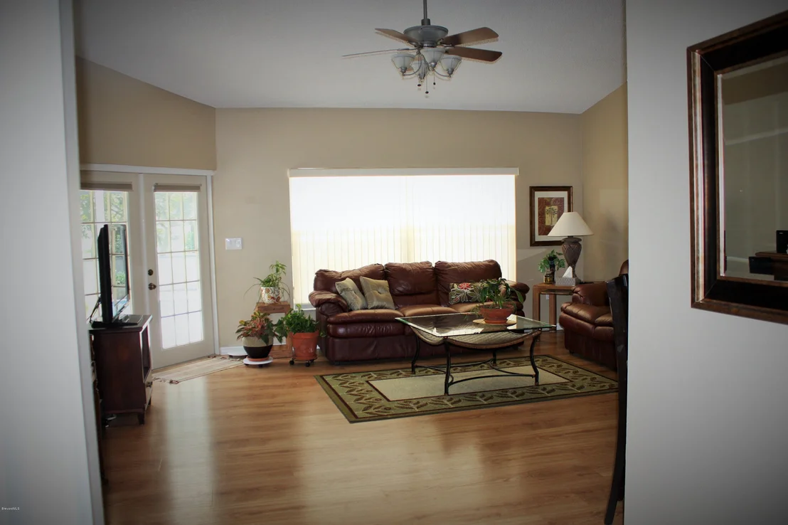 Photo of 562 Deerfield Drive