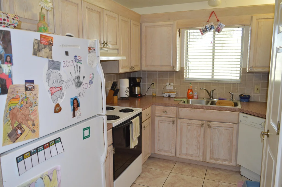 Photo of 869 Spirea Drive