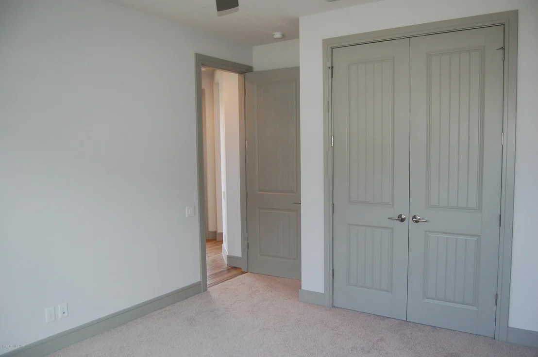 Photo of 2872 Emeldi Lane