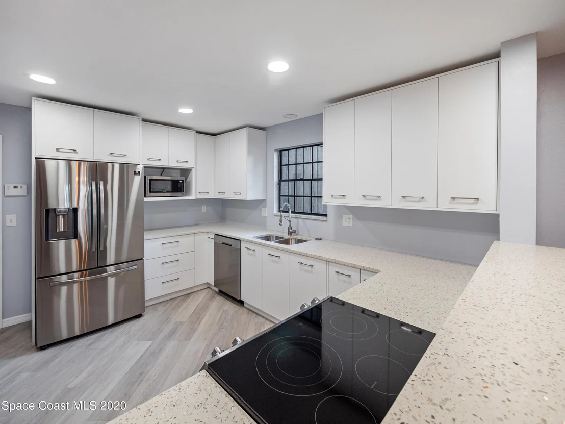 Photo of 5420 Edgewater Court