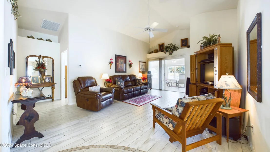 Photo of 2405 Addington Circle