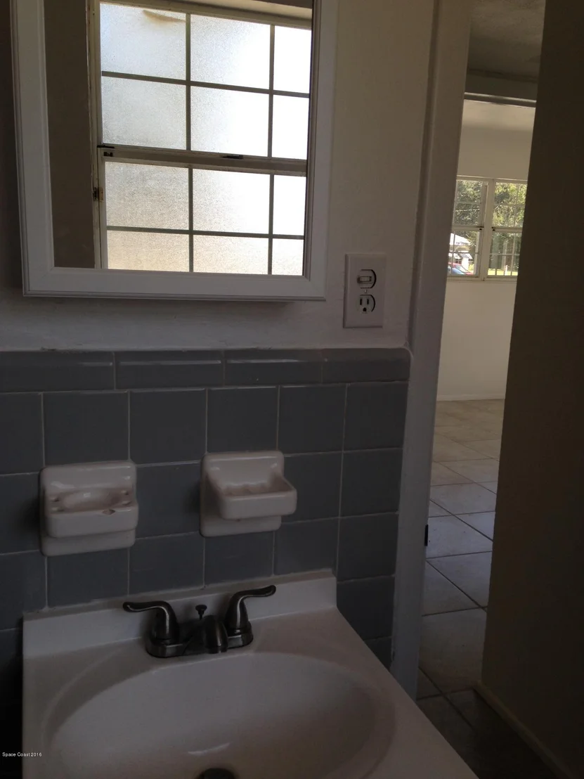 Photo of 1517 Cambridge Drive