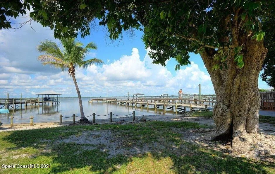 Photo of 250 Heron Drive