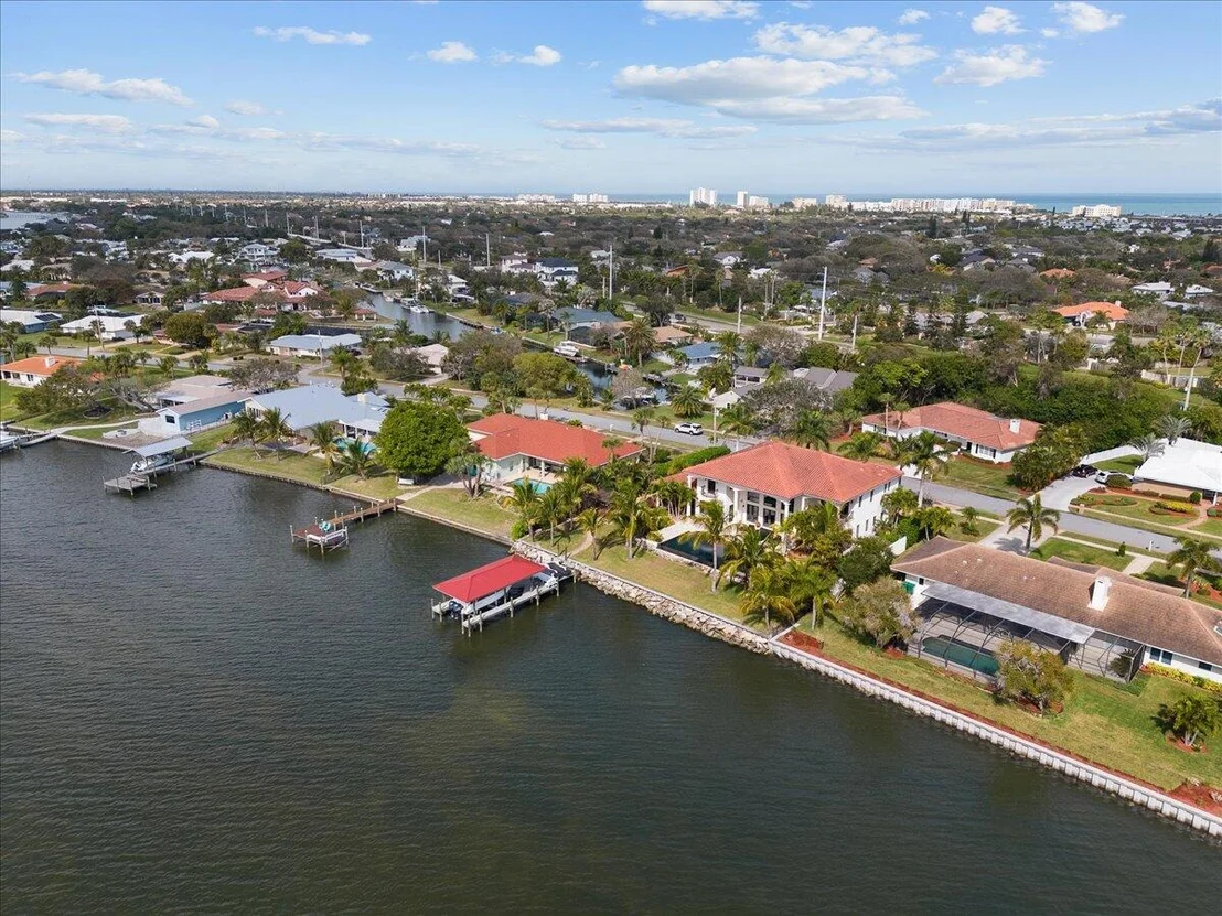 Photo of 716 Malibu Lane
