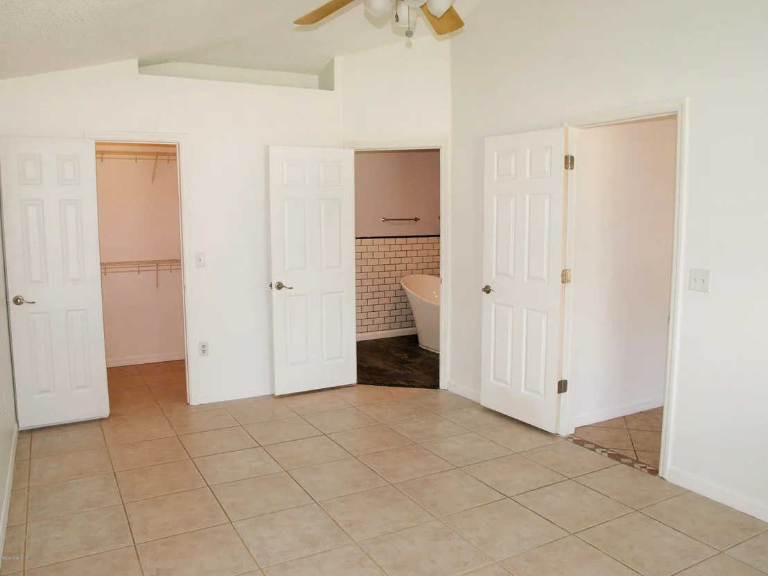 Photo of 218 Twin Lakes Road