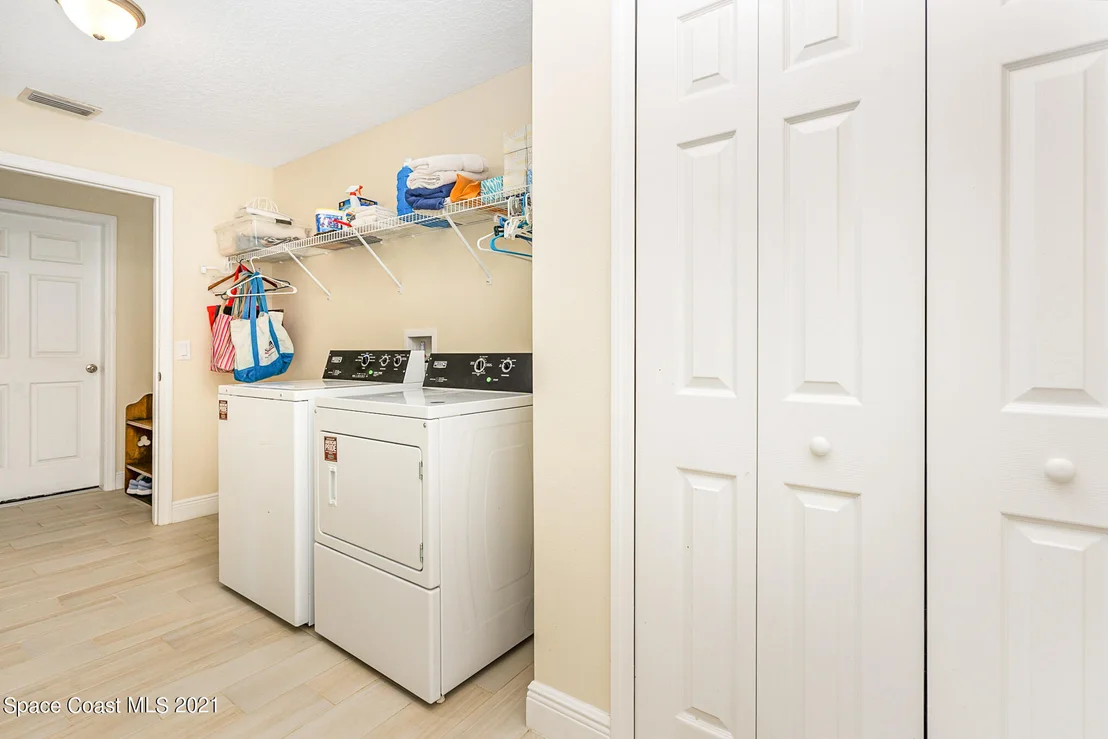 Photo of 5576 Flint Road